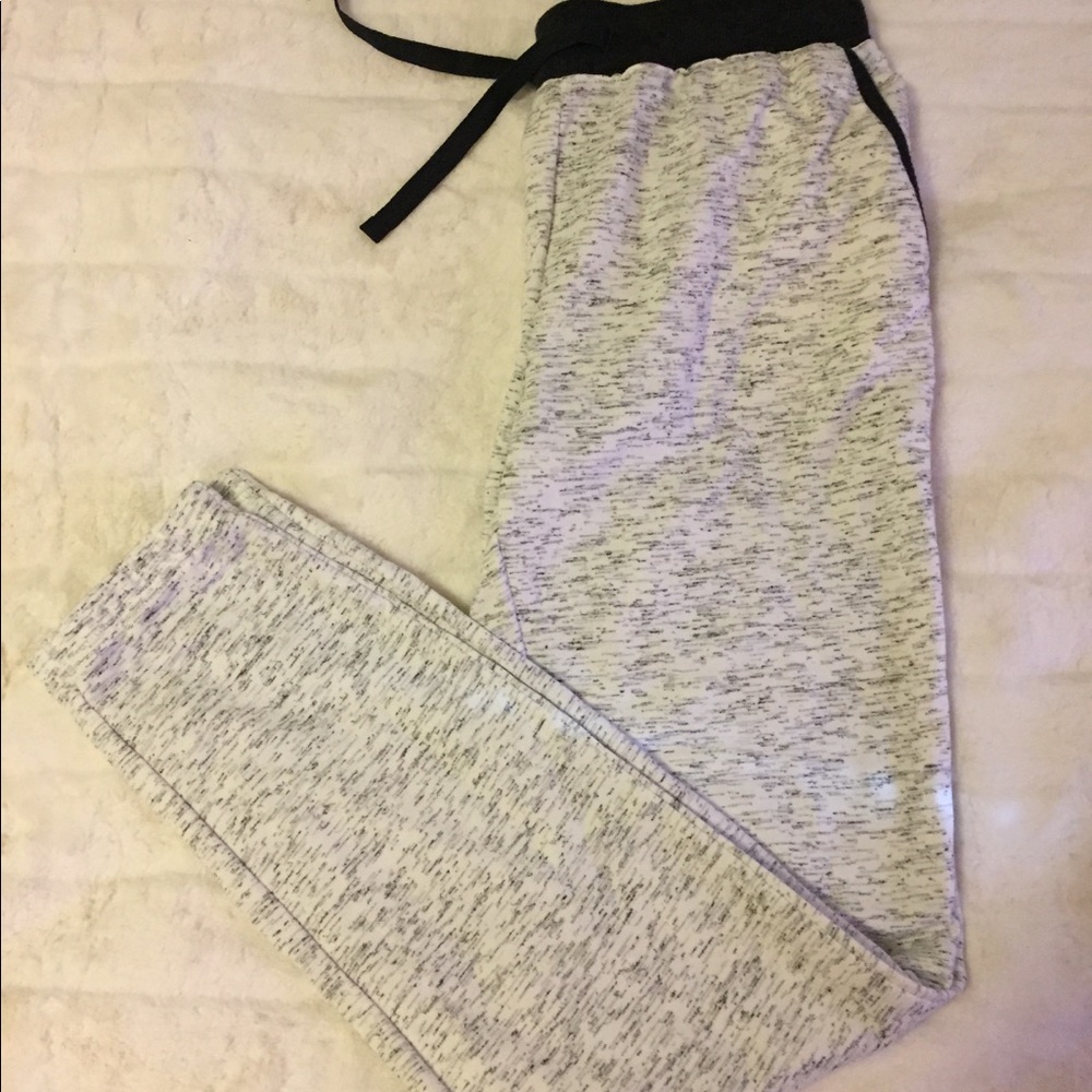 Bobbie Brooks sweatpants